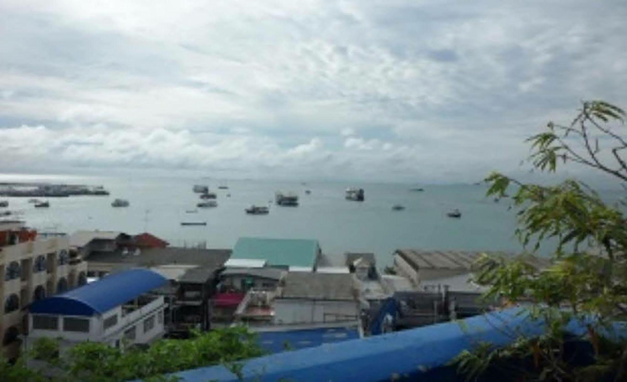 Diamond Beach Hotel Pattaya Exterior foto