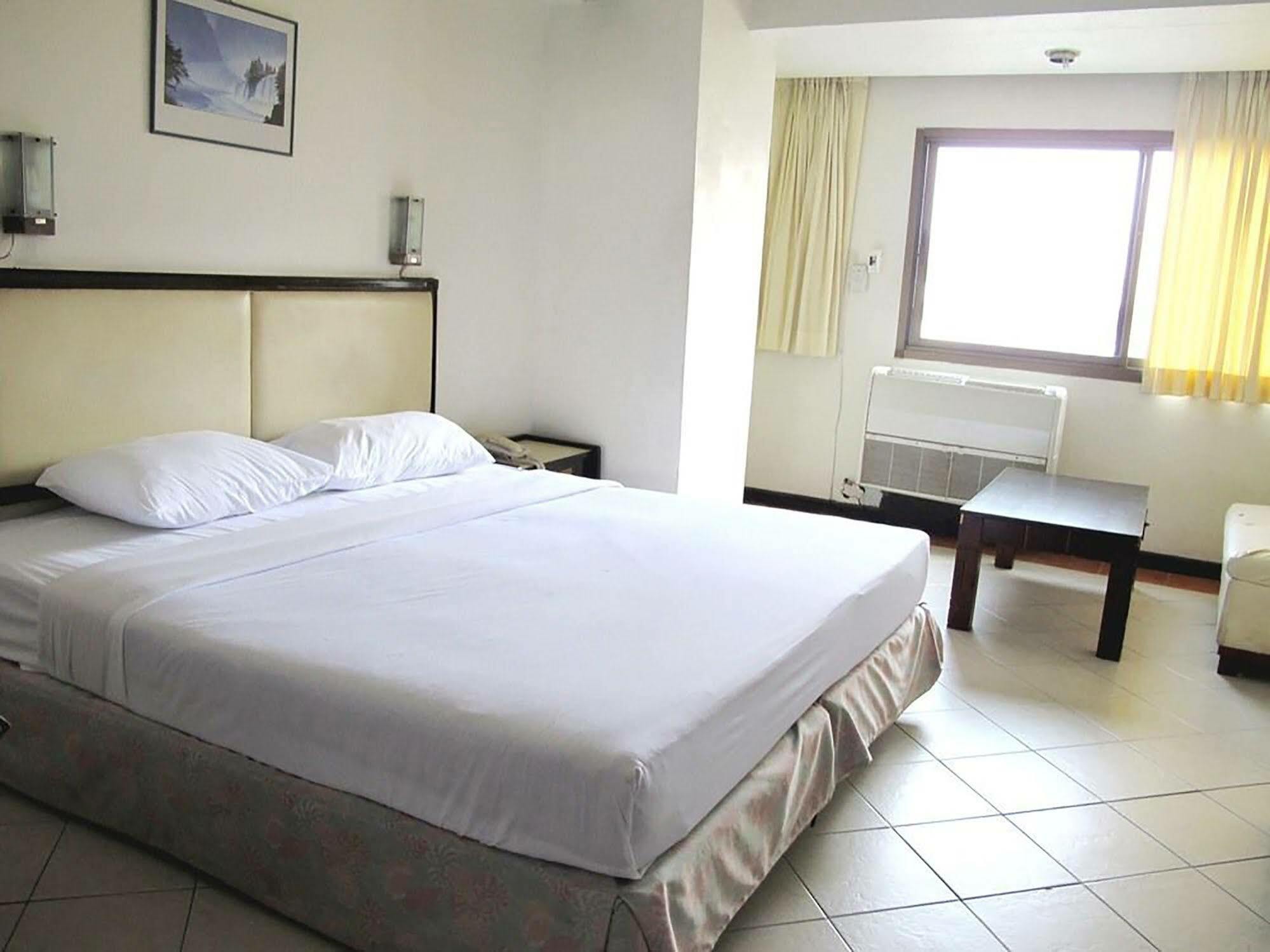 Diamond Beach Hotel Pattaya Exterior foto